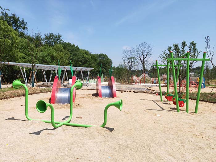 室外兒童游樂場設(shè)備