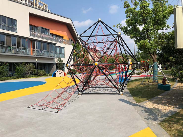 戶外兒童爬網(wǎng)